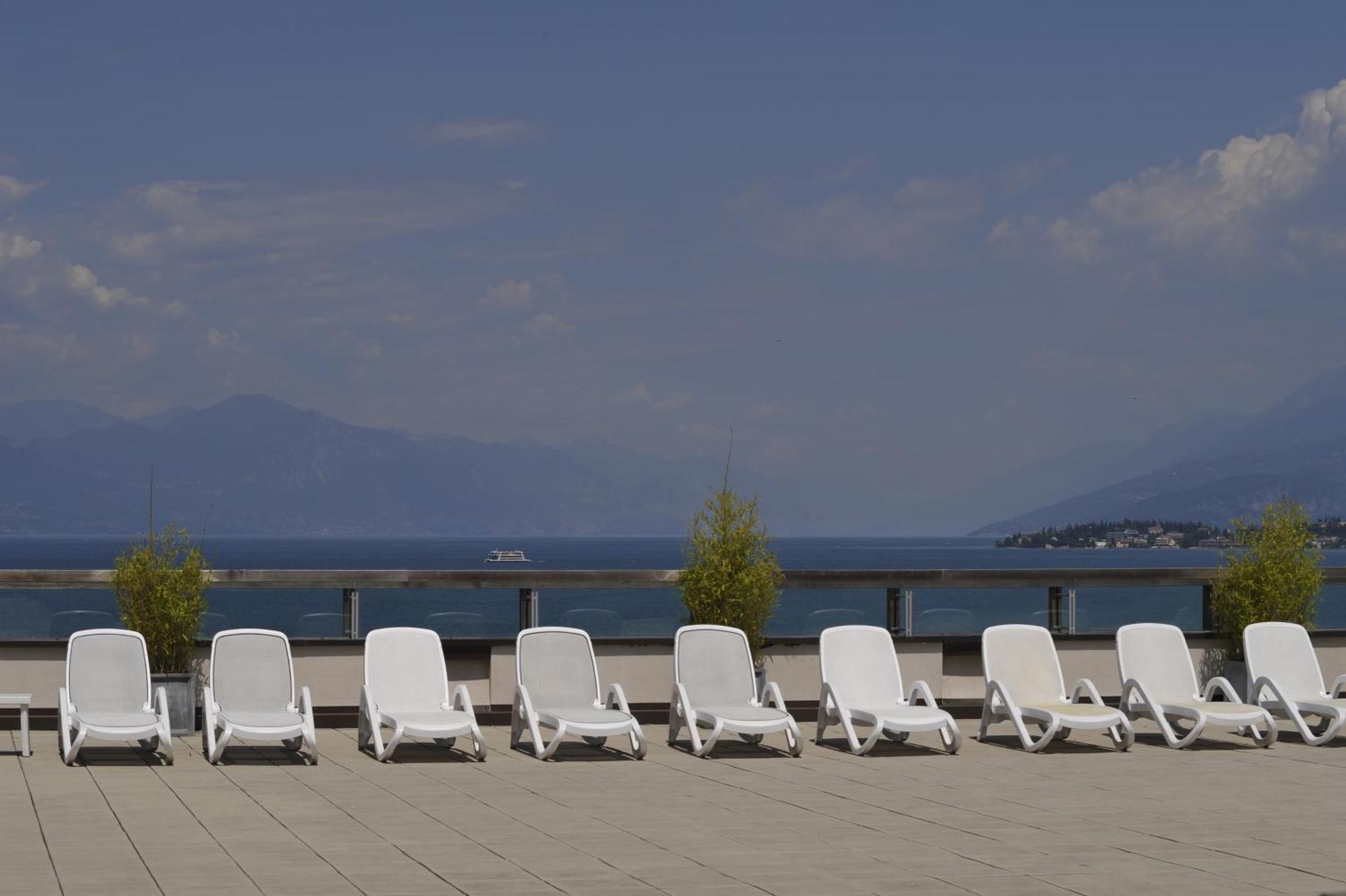 Hotel Acquaviva Del Garda Desenzano del Garda Ngoại thất bức ảnh